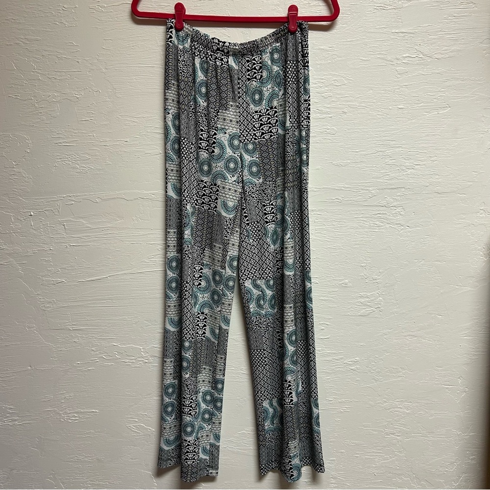 Small Grace Elements Black & Blue Patterned Pant with Stretch